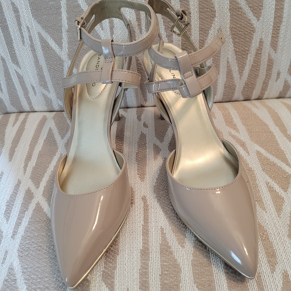 Pretty Dress Nude Patent Ankle Strap Heels Size 8.5 Barely Used